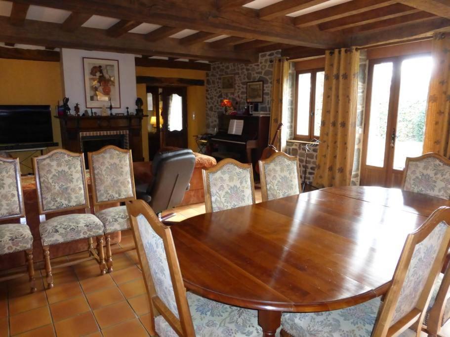 Les Petites Chapelles Bed & Breakfast Saint-Pierre-de-Plesguen Екстериор снимка