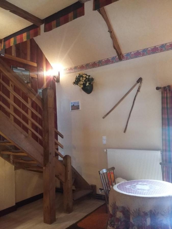 Les Petites Chapelles Bed & Breakfast Saint-Pierre-de-Plesguen Екстериор снимка
